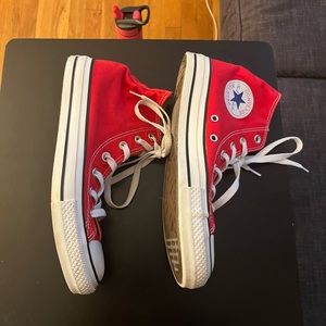 Converse All Stars high tops red size 8 (W) in excellent condition